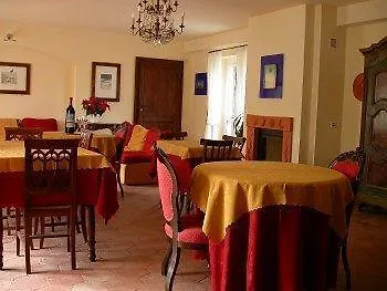 Gospodarstwo wiejskie L'atelier Di Pierflavio Gallina La Morra